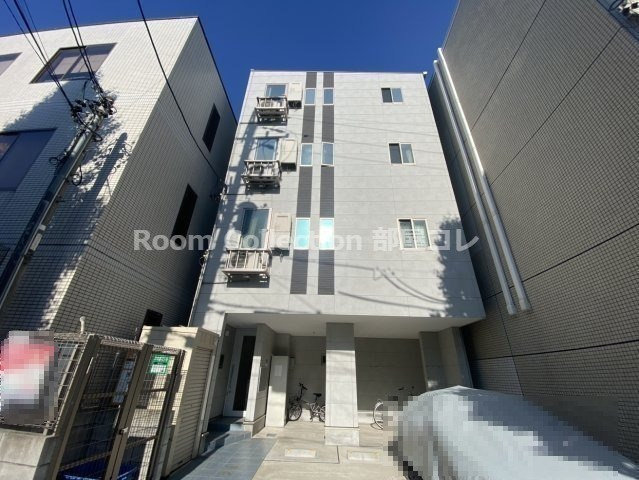 Ceres岩塚駅前A棟