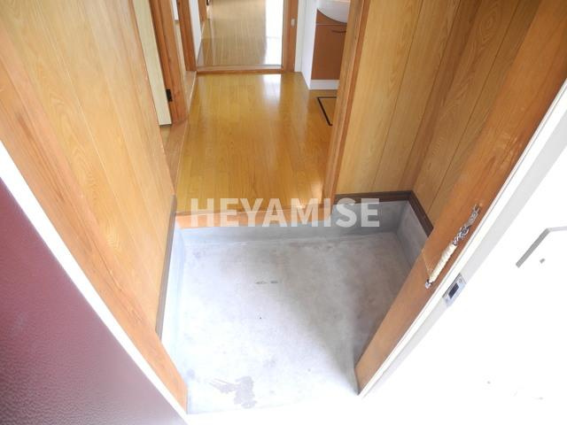 ベルハウス若葉の玄関|※室内画像は別号室のもの