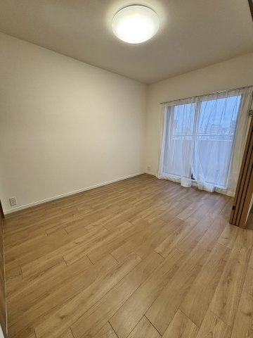 川口五丁目パーク・ホームズの洋室