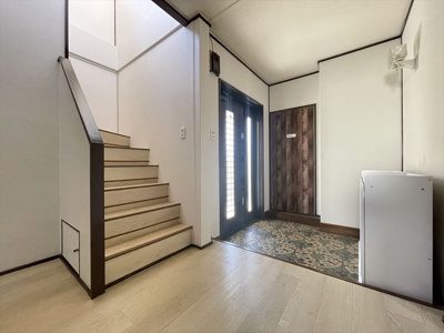 【玄関】 | 椿山貸家