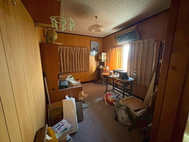 中古戸建　大垣市青木町　昭和47年築の洋室