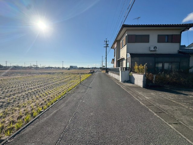中古戸建　大垣市青木町　昭和47年築の前面道路含む現地写真