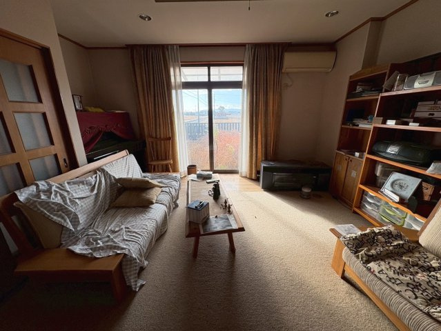 中古戸建　大垣市青木町　昭和47年築の居間・リビング