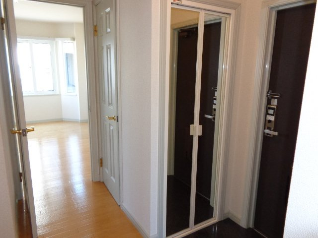 マルベリーＮの内装|廊下