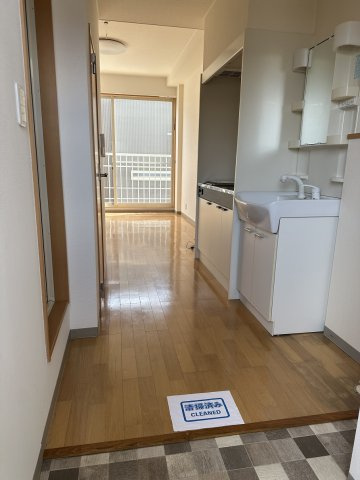 カーサフォルトゥーナの玄関