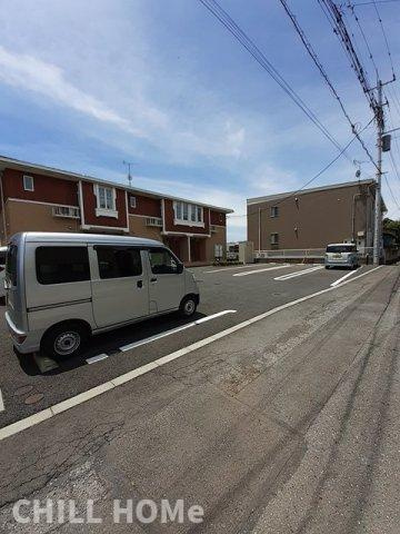 コンフォート県央・Ⅱの駐車場|当社、チルホームのHPもご覧ください(^^)/物件情報多数♪