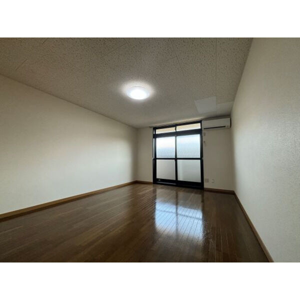 サンシャインの洋室|コンパクトで使いやすい洋室です