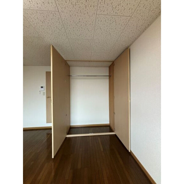 サンシャインの収納|たっぷりとした収納スペースです