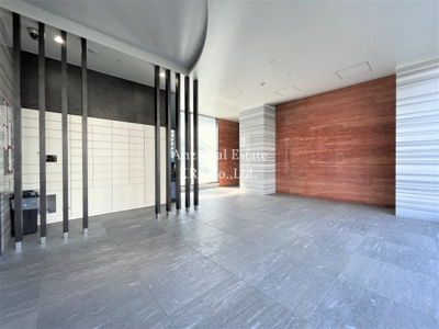 【ロビー】 | ファーストフィオーレ阿波座アクア | 広々としたデザイン性のあるロビーです★