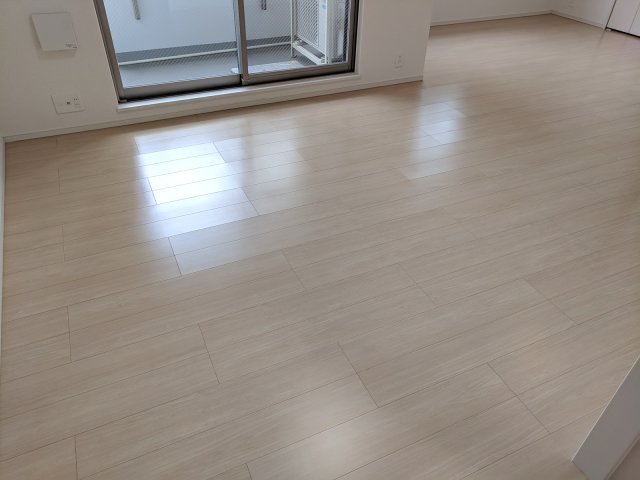 東京tebikiの居間・リビング