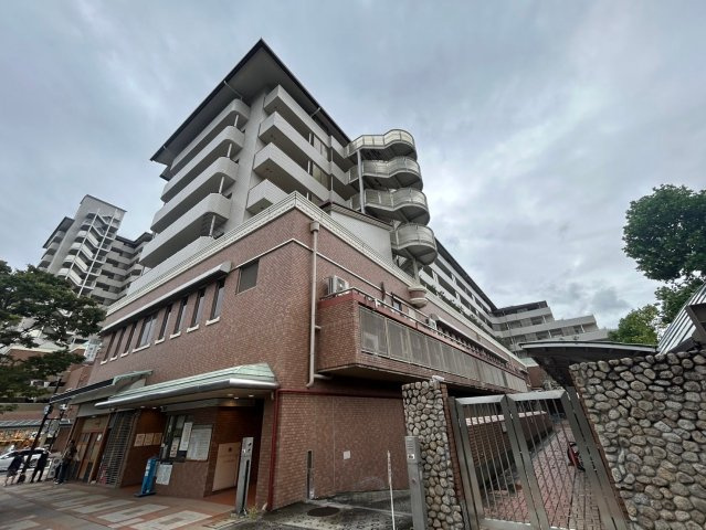 ラポルテ北館