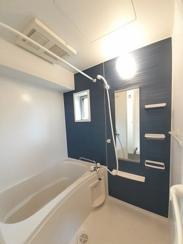 プルメリアＢの浴室