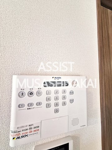 D-comodo関前のセキュリティ