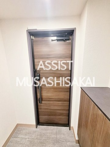 D-comodo関前の玄関