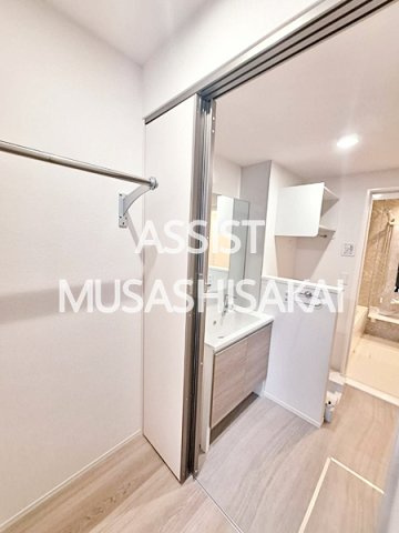 D-comodo関前の独立洗面台