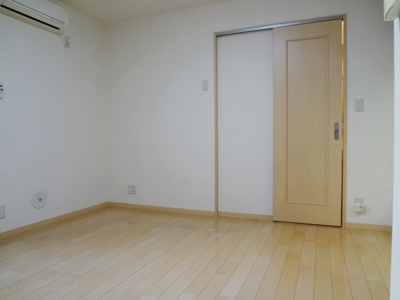 【寝室】 | フラットヒルズ（シャーメゾン） | 同物件別号室