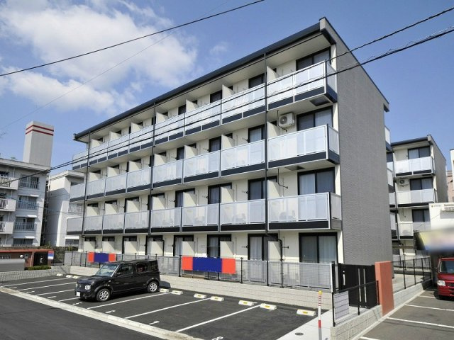 レオパレスＡｒｃａｄｉａ　Ａの外観|おしゃれな外観です