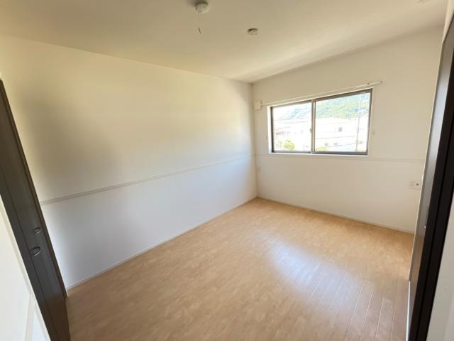 ラ・カーサ・フェリーチェの内装|洋室