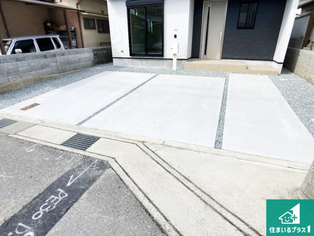姫路市飾磨区英賀　第2期　新築一戸建ての駐車場|駐車スペース！散水栓があるので、こまめに愛車を洗えます！
