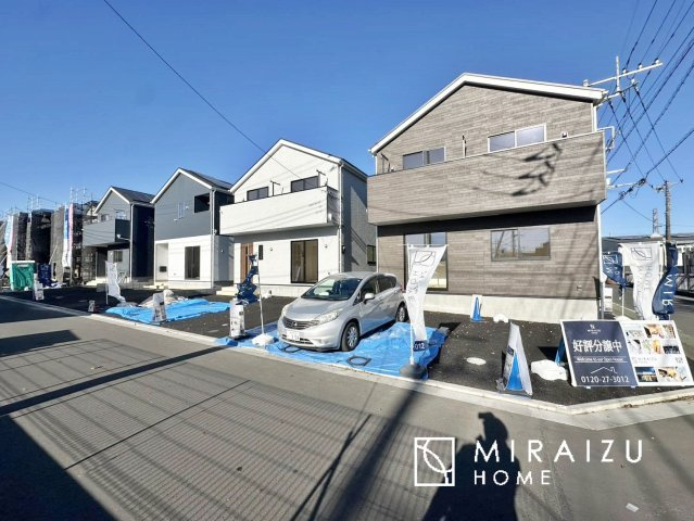 【前面道路含む現地写真】 | 日当たりの良いお家は嬉しいですよね。それぞれ価値観が分かれる箇所です、実際に内覧して日当たりの心地よさをご体感下さいね♪