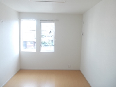 【寝室】 | ブリーゼ