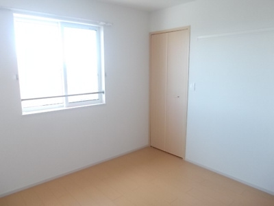 【寝室】 | ブリーゼ