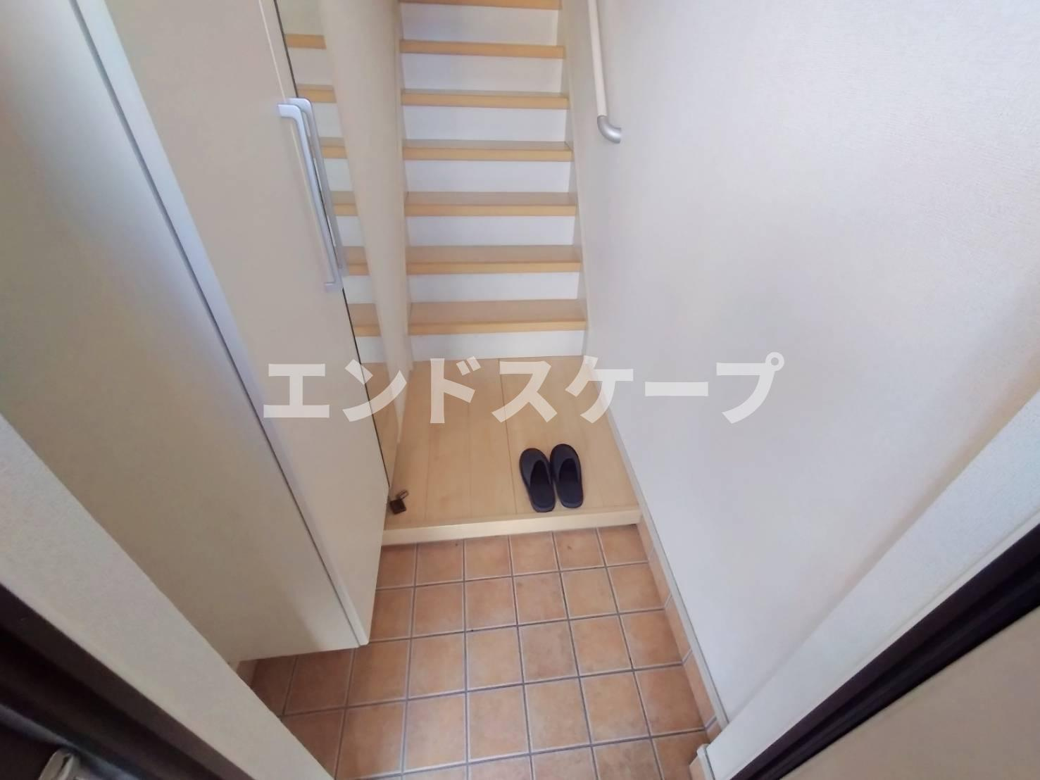 コンフォート県央・Ⅱの玄関|高崎、前橋のお部屋探しはエンドスケープまで！お客様の理想お聞かせ下さい♪