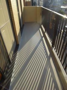 ジュネスのバルコニー