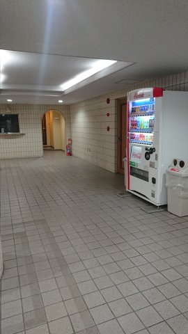 ジュネスのロビー