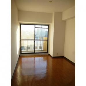 ジュネスの洋室