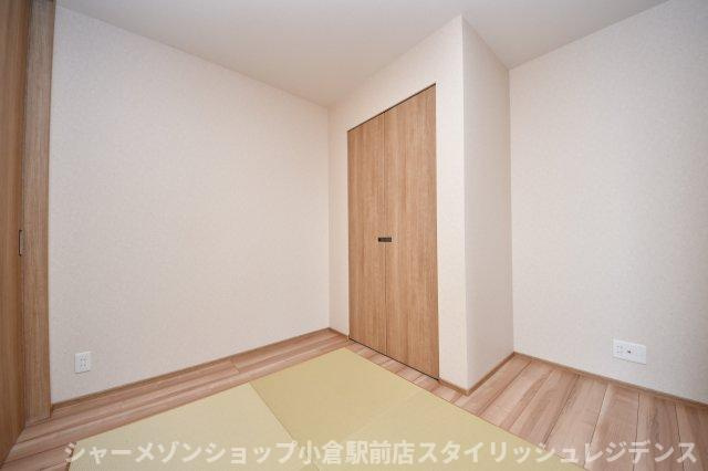 ライブスクエア小倉駅オーシャンテラス508号の和室