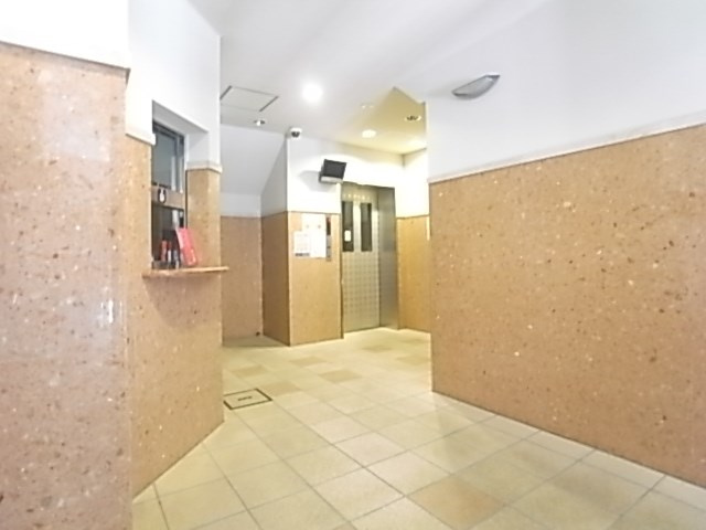 エステムコート神戸元町通のロビー