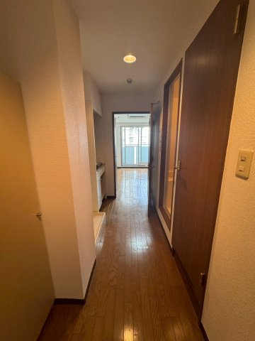 フロール須磨の玄関|シンプルで使いやすい玄関です