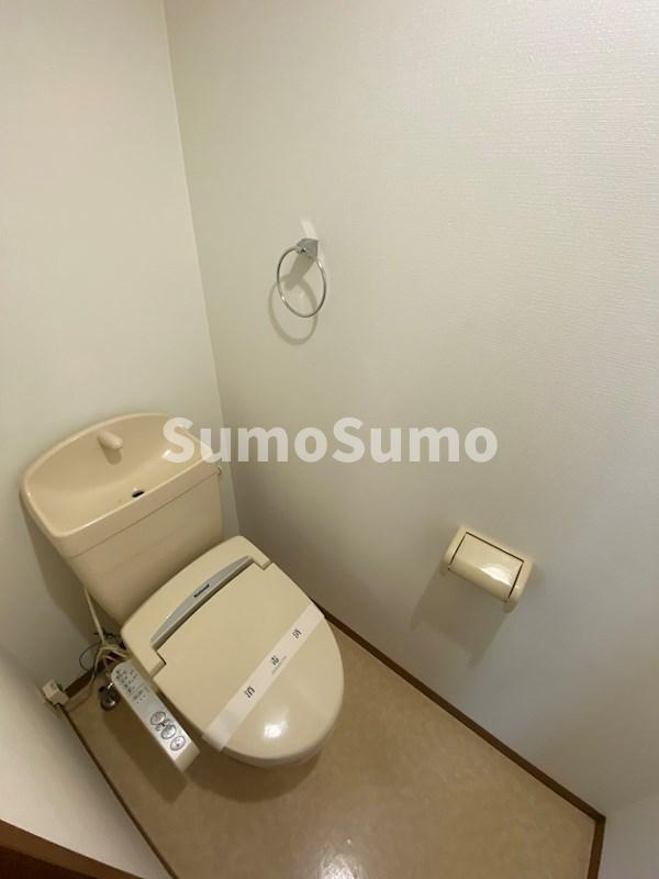 プランドール湊川のトイレ|ゆったりとした空間のトイレです