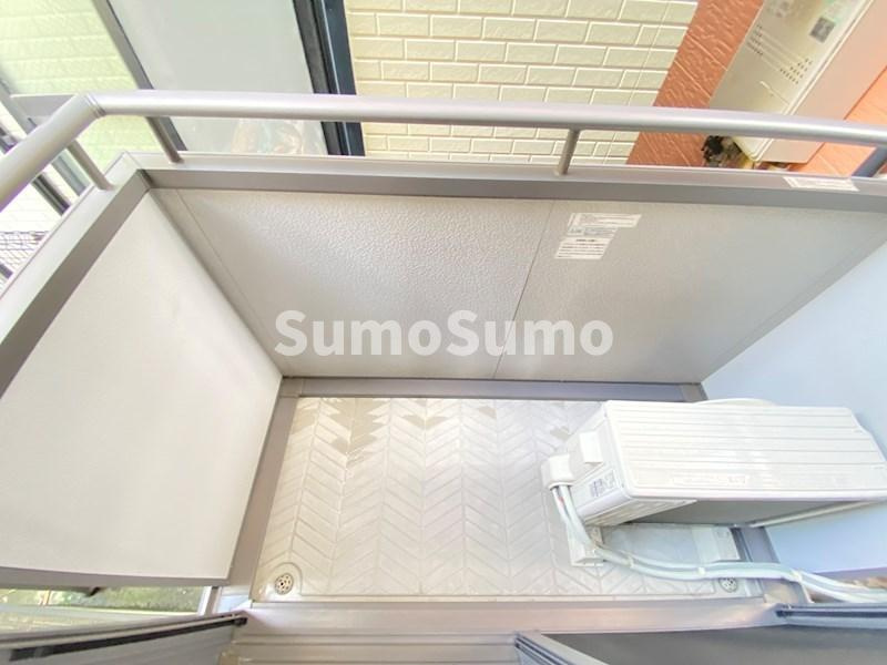 プランドール湊川のバルコニー|外からの目が気にならないバルコニーで洗濯物が干せます