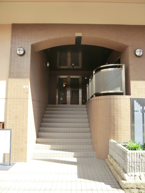 中山手ミオ壱番館の外観