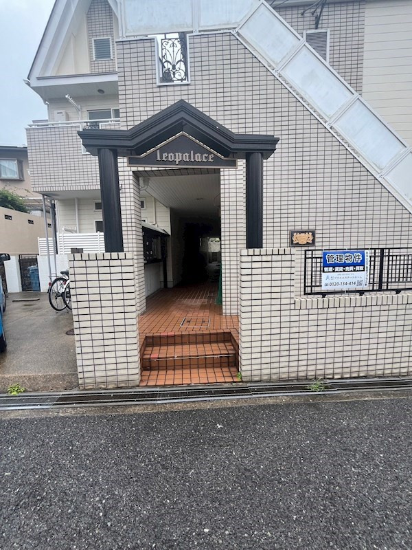 上祇園ヒルズの外観