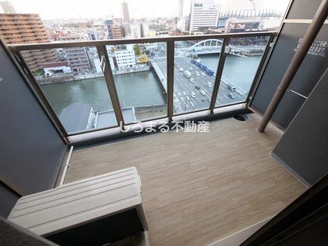 エグゼ難波WESTリバーのバルコニー