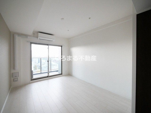 エグゼ難波WESTリバーの居間・リビング