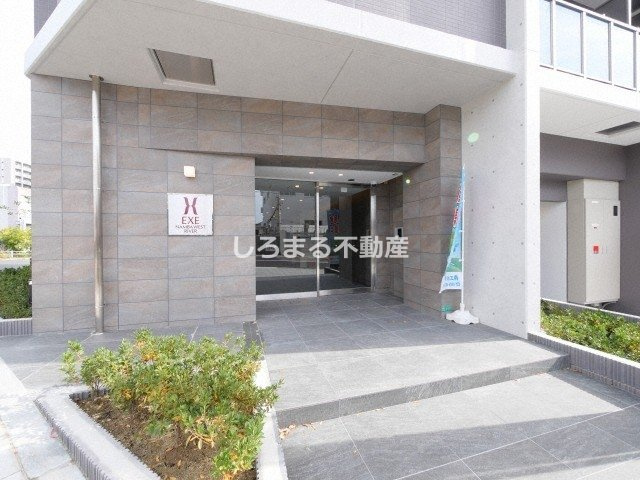 エグゼ難波WESTリバーのエントランス
