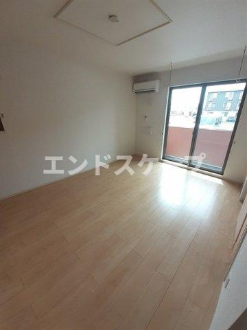 フィオーレ　プリート　Ⅱの居間・リビング|高崎、前橋のお部屋探しはエンドスケープまで！お客様の理想お聞かせ下さい♪