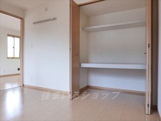 広島市安佐北区亀山１丁目のアパートの収納
