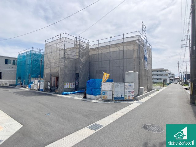 揖保郡太子町立岡　新築一戸建ての前面道路含む現地写真|周辺は落ち着いた街並みの住宅地！子育てがしやすい住環境です！まだ未完成ですが、現地でしかわからない事もございます。是非一度ご覧ください。