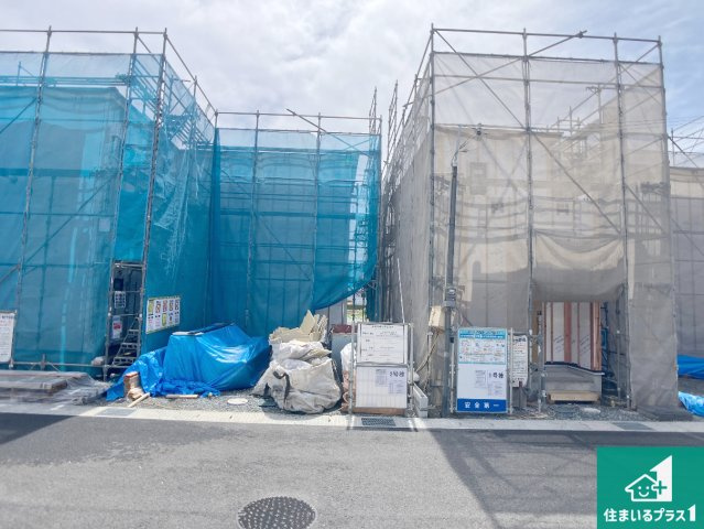 揖保郡太子町立岡　新築一戸建ての外観|周辺は落ち着いた街並みの住宅地！子育てがしやすい住環境です！まだ未完成ですが、現地でしかわからない事もございます。是非一度ご覧ください。