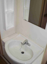 明るい色調の室内です