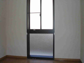 フローリングの床となっています。