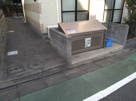 ダストボックス