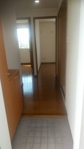 シンプルで使いやすい玄関です