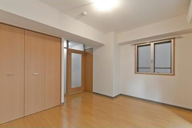 ドゥメゾン戸田の洋室