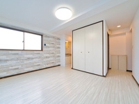 ゆったり過ごせる居間です